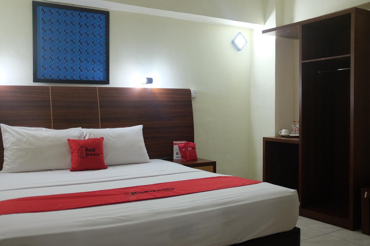 Reddoorz Plus Near Senen Jakarta Eksteriør bilde