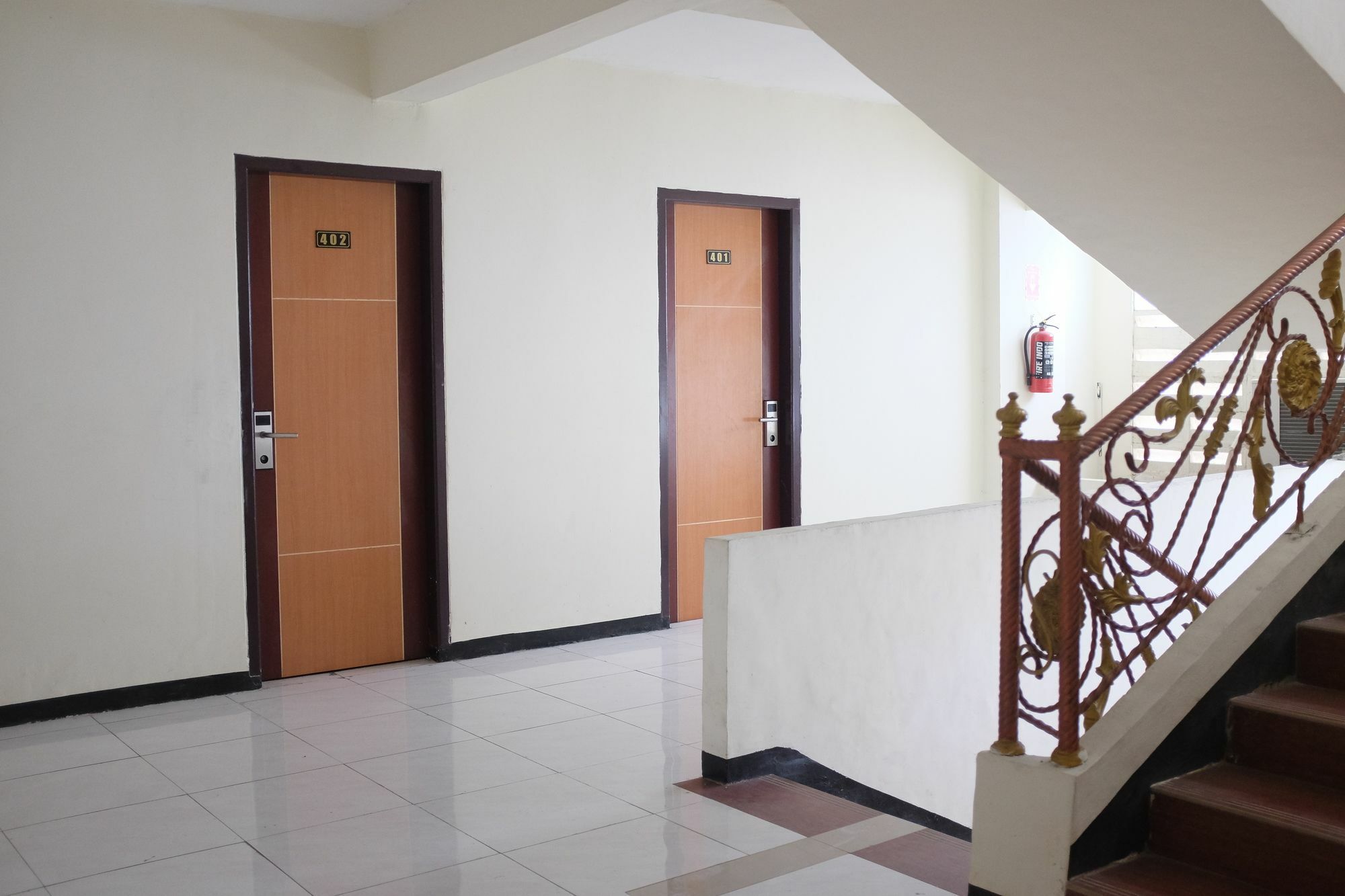 Reddoorz Plus Near Senen Jakarta Eksteriør bilde